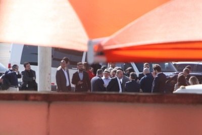 Chegada do Presidente Lula (PT) ao Aeroporto da Pampulha. Na foto, Lula com o prefeito Alvaro Damião (União Brasil). -  (crédito: Edésio Ferreira/EM/D.A. Press)