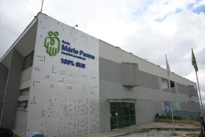 Fachada nova do Hospital Luxemburgo 100% SUS, em registro de 25 de fevereiro de 2026 -  (crédito: Leandro Couri/EM/D.A. Press)