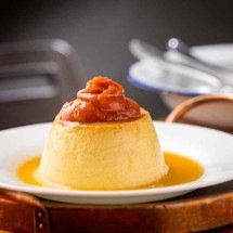 Da vovó aos chefs: pudim é versátil, cremoso e afetivo - Victor Schwaner/Divulgação