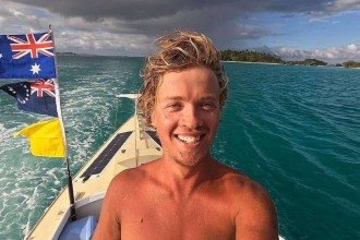 A incrível travessia do jovem que saiu do Peru e cruzou sozinho o Pacífico a remo por 15 meses