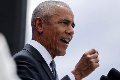 Os ex-presidentes Joe Biden, Barack Obama, George W. Bush e Bill Clinton compareceram à cerimônia com suas esposas. -  (crédito: Getty Images)