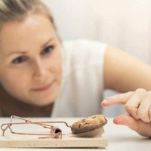 Estudo com mais de 400 mulheres sugere possível ligação entre pílula anticoncepcional e compulsão alimentar - Portal Giro 10