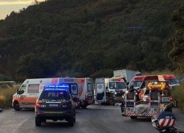 A orientação é para que os motoristas reduzam a velocidade ao se aproximarem do trecho -  (crédito: Reprodução/Redes Sociais)
