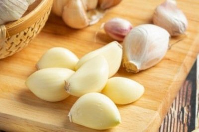 Derivado do alho, o dissulfeto de dialila é um produto natural biologicamente ativo que tende a ser bem tolerado, facilmente disponível e de baixo custo  -  (crédito: (imagem: Jcomp/Magnific))