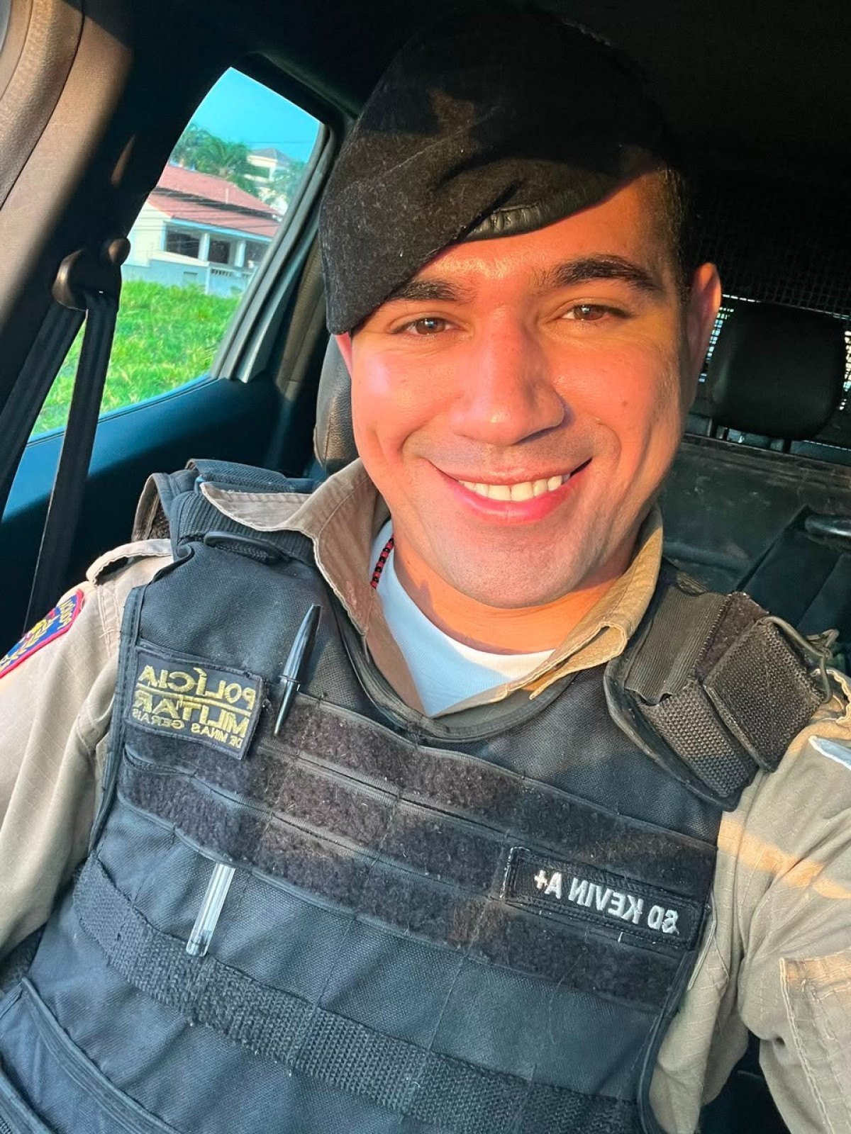 Kevin Oliveira chegou à patente de cabo na PMMG derrubando preconceitos contra sua fé e sexualidade