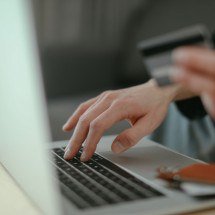 Empréstimo online exige atenção para evitar golpes - DINO