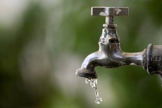 Rompimento de adutora pode afetar abastecimento de água em Sabará