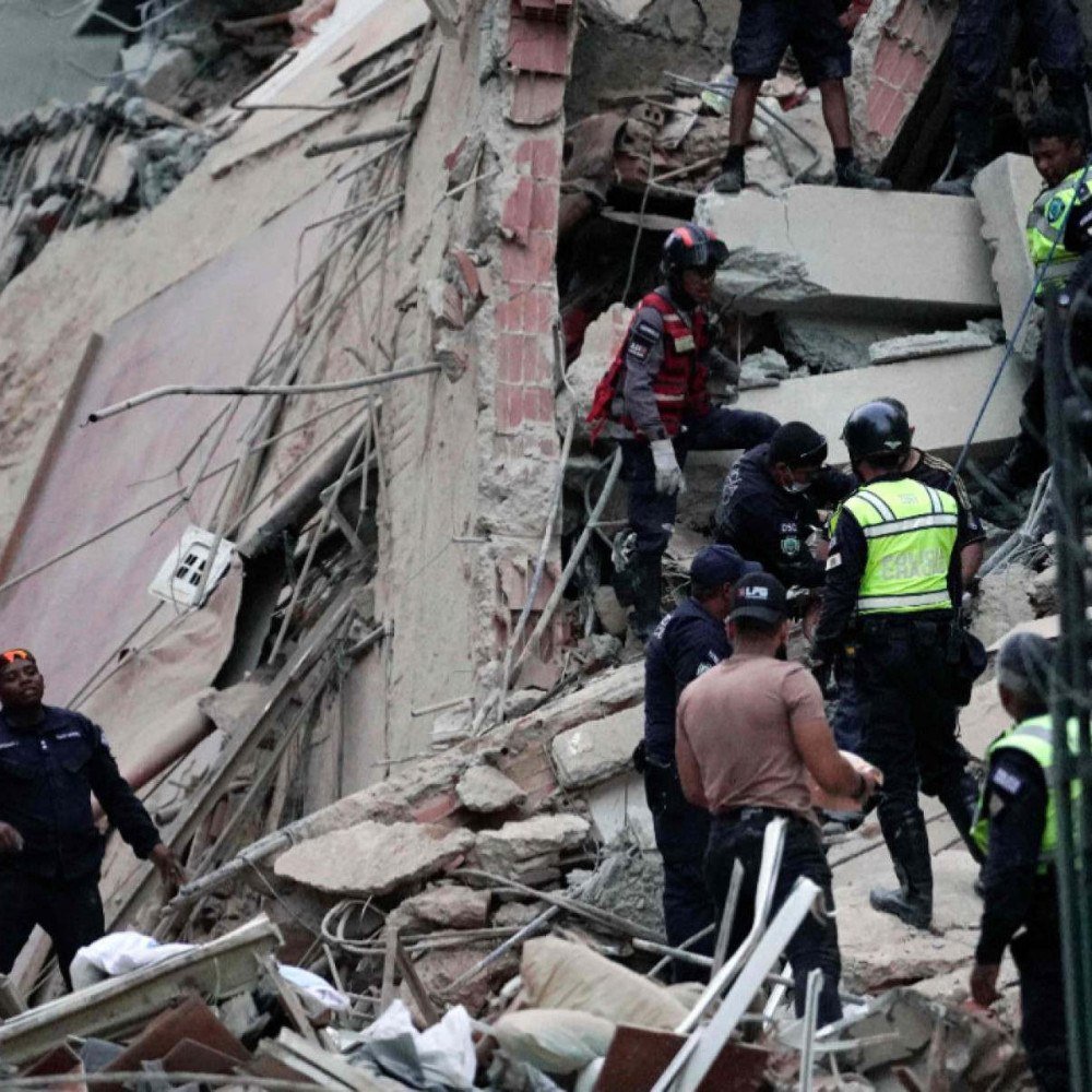 Dois terremotos em menos de 1 minuto atingem Venezuela e destroem prédios