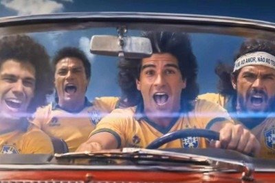 Jogadores da seleção de 1986 como se fossem personagens do filme 'Curtindo a vida adoidado' -  (crédito: Redes sociais)
