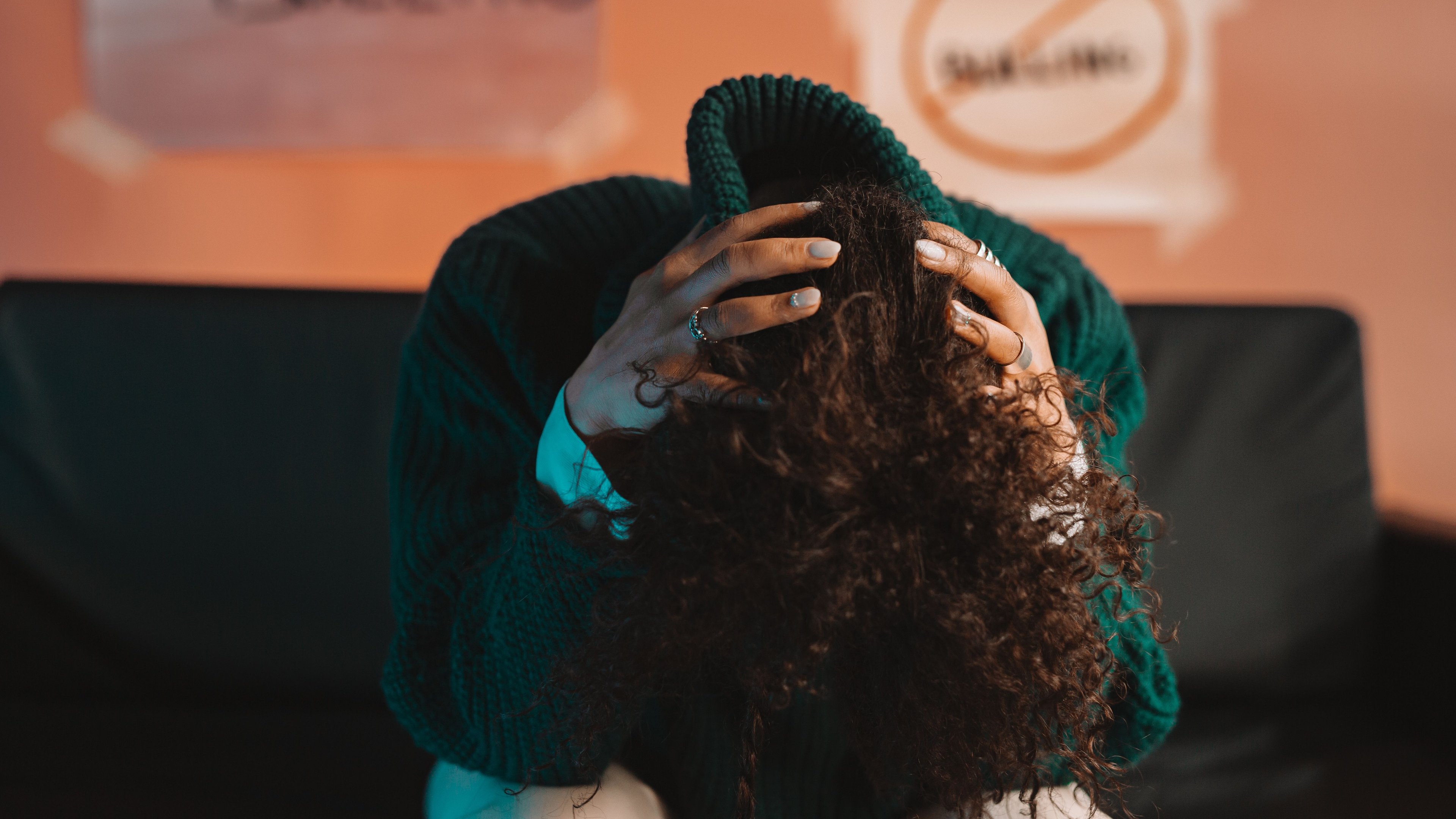 Entender os sinais de ang&uacute;stia e sofrimento &eacute; crucial para combater o bullying escolar e seus impactos na sa&uacute;de mental de crian&ccedil;as e jovens. -  (crédito: Pexels)