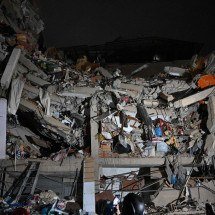 Número de mortos em terremotos na Venezuela sobe para 1.430 -  AFP