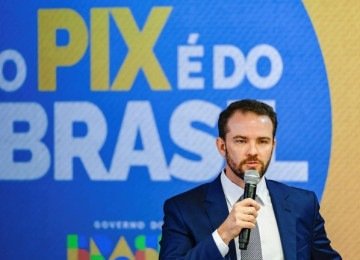 Durigan cita machismo ao rebater Fl&aacute;vio Bolsonaro sobre reforma tribut&aacute;ria -  (crédito: PR/ Ricardo Stuckert )