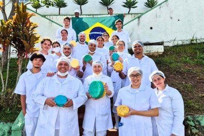 Mineiros criam queijo nas cores da bandeira do Brasil -  (crédito: Marcelo Ribeiro/ILCT)