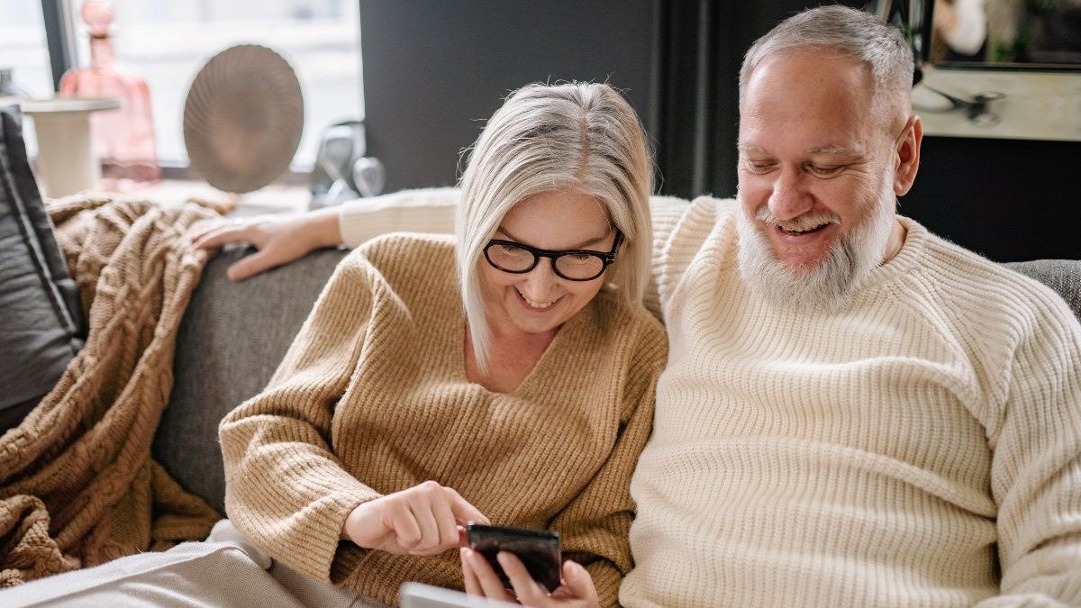 Planejar a aposentadoria vai al&eacute;m das finan&ccedil;as, garantindo bem-estar e conex&otilde;es sociais para uma nova fase da vida. -  (crédito:  Yan Krukau de Pexels)