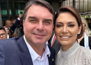 Flávio Bolsonaro e Michelle Bolsonaro -  (crédito: Reprodução/Redes Sociais )