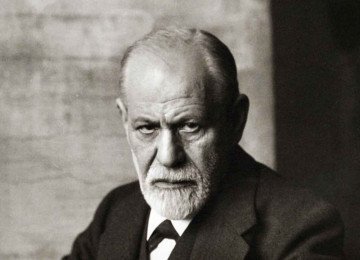 Freud ensina muito a estes nossos tempos com seu livro 'Psicologia de grupo e análise do eu' -  (crédito: Pixabay/Reprodução)