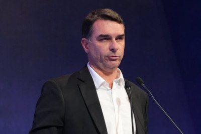 Entorno de Flávio Bolsonaro reage a rumores de desistência: ‘Zero chance’ -  (crédito: Foto: Gabriel Pinheiro /CNI)