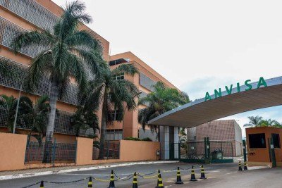 
Medidas da Anvisa estão publicadas no Diário Oficial da União -  (crédito: Valter Campanato/Agência Brasil)