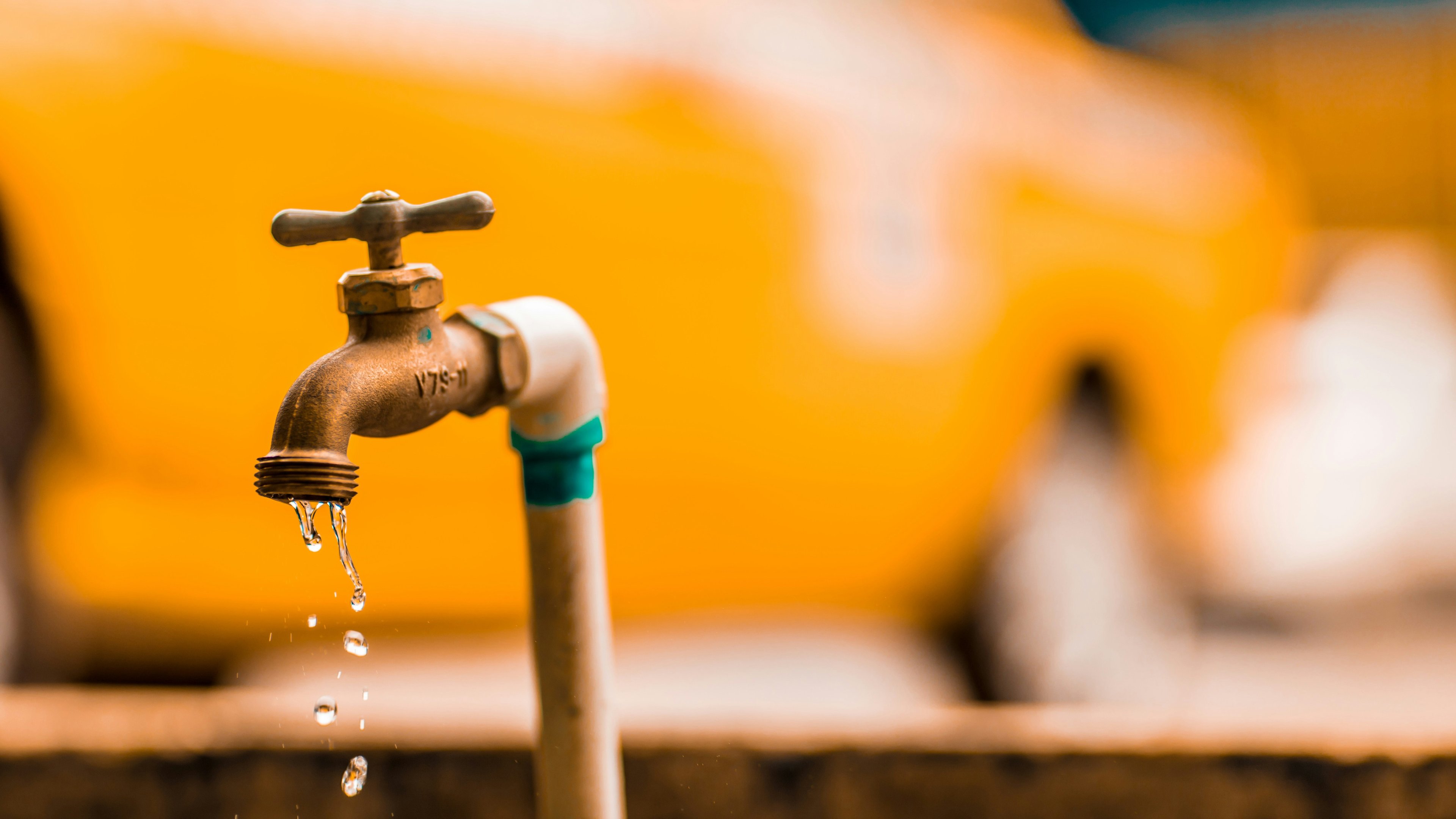 Verificar vazamentos &eacute; crucial para economizar &aacute;gua durante a interrup&ccedil;&atilde;o no abastecimento da Grande BH, conforme as dicas de preven&ccedil;&atilde;o. -  (crédito: Unsplash/ Luis Quintero)