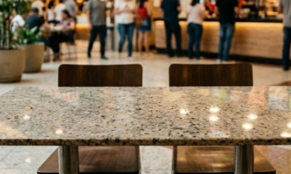 Shopping de BH deve indenizar criança que teve dedo esmagado por mesa
