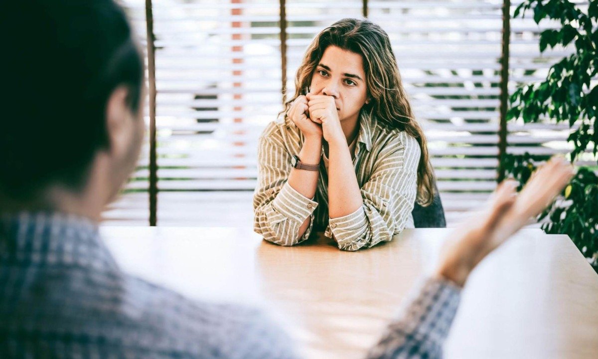 Como identificar um 'narcisista dissimulado' — e o que fazer se for seu colega de trabalho