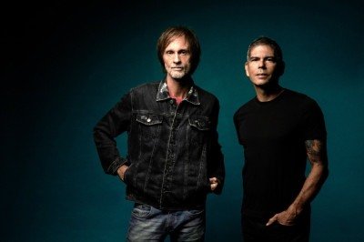 Marcelo Bonfá e Dado Villa-Lobos vão tocar canções da Legião Urbana em agosto, no festival paulistano C6 no Rock -  (crédito: JP Sofranz/divulgação)