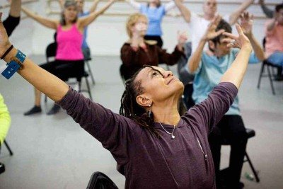 Mark Morris Dance Group, em Nova York, desenvolve trabalho para pacientes de Parkinson
 -  (crédito: Mark Morris Dance Group/site)