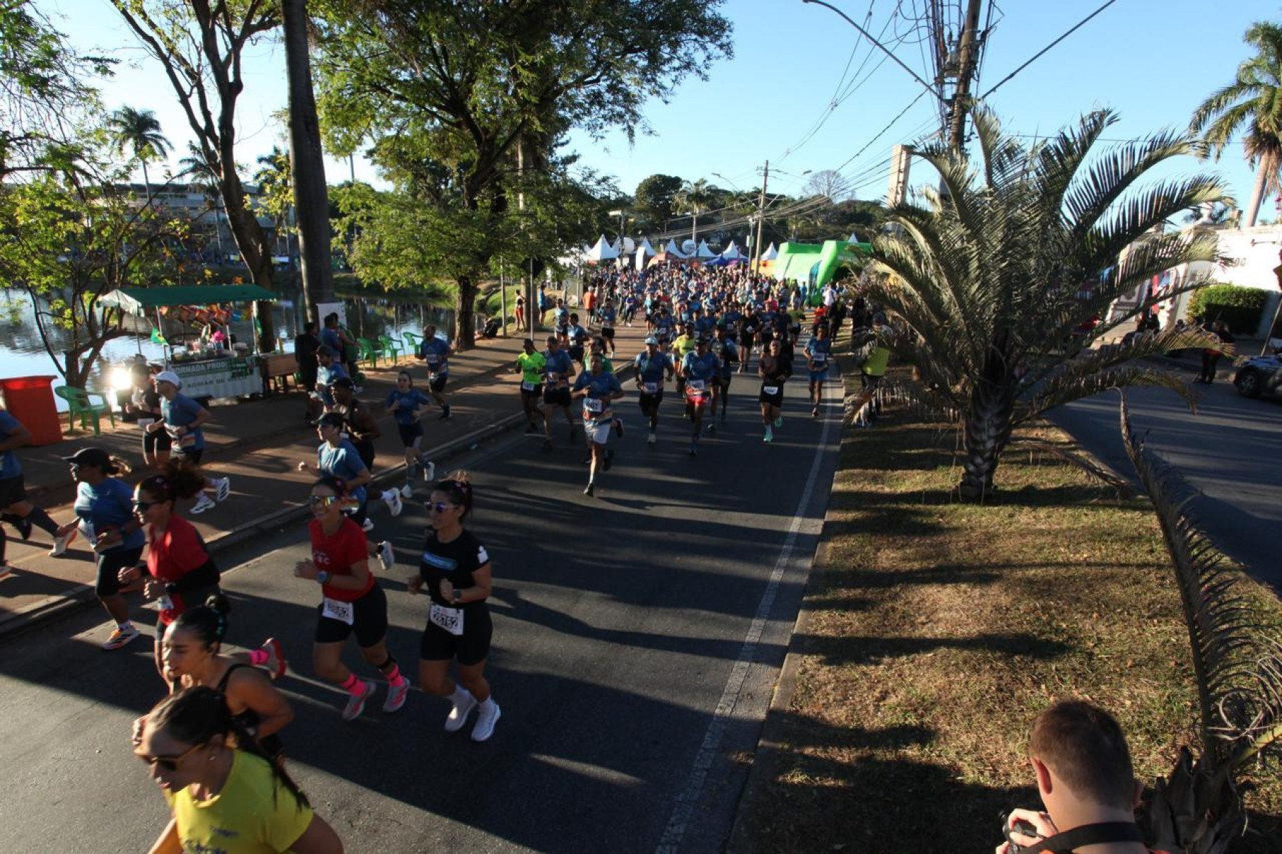 A maratona teve ganho acumulado de apenas 79 metros de elevação, enquanto a meia maratona teve com 39 metros