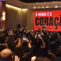 Empresas ampliam investimentos em treinamento de vendas - DINO