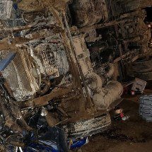 MG-262: caminhão bate em carro, tomba e motorista morre preso às ferragens - CBMMG/Reprodução