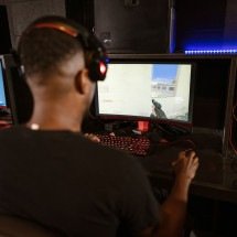 Jogos baratos facilitam a entrada de novos jogadores no PC gaming - Pexels