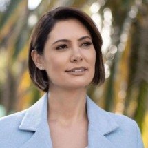 Michelle deixa de seguir filhos de Bolsonaro nas redes, e tensão aumenta