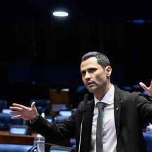 Será que a bola entra? - CARLOS MOURA/AGÊNCIA SENADO