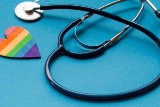 Discriminação afeta tratamento de câncer em pessoas LGBTQIAPN+