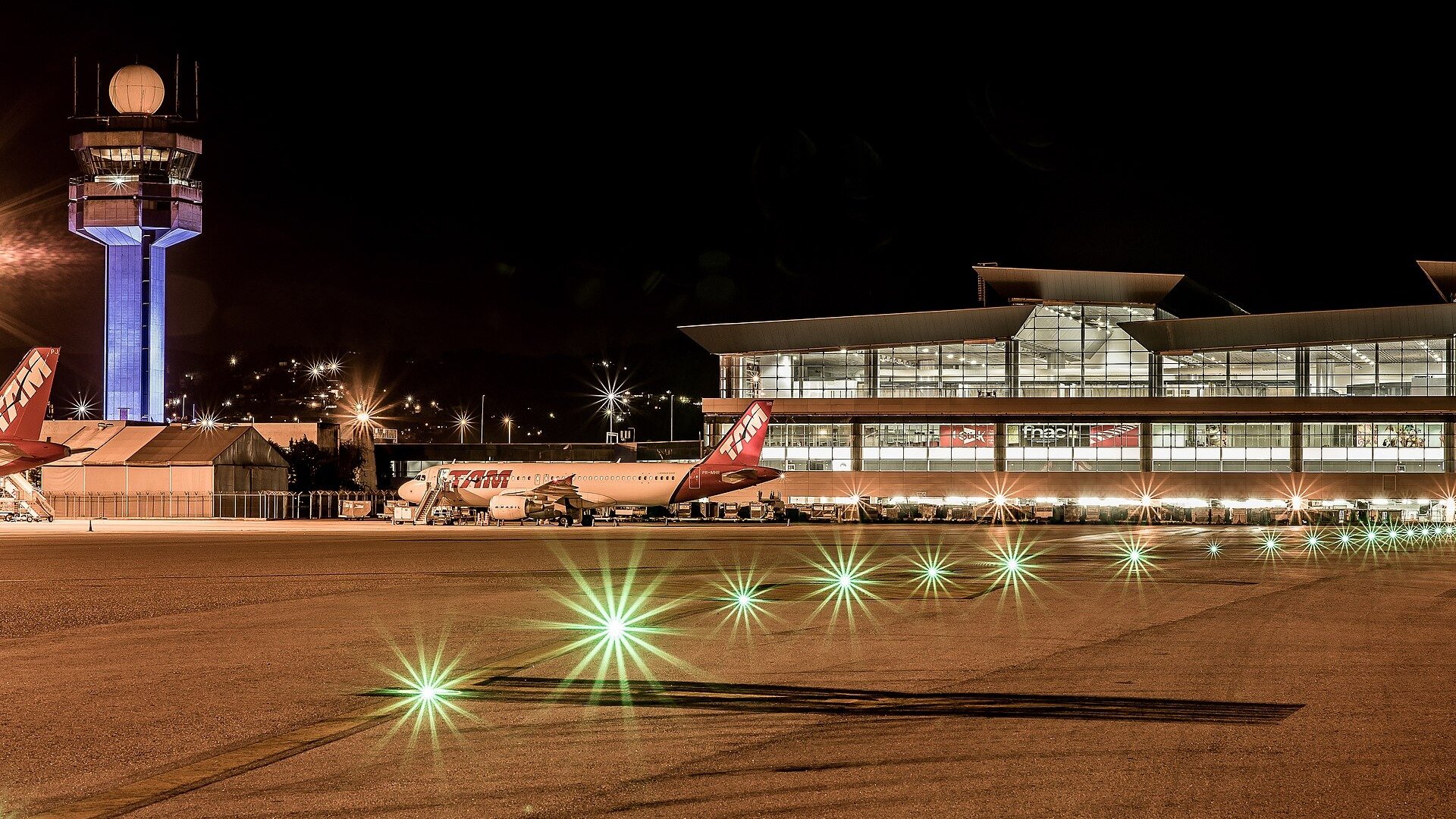 Conexão longa em Guarulhos? O que fazer perto do aeroporto - Wikimedia Commons/ Caiomelow