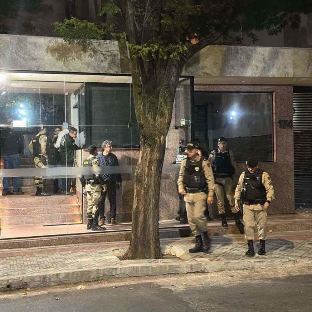 BH: Casal encontrado morto em apartamento teria sido atacado a facadas