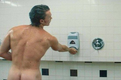 Connor Storrie em cena de 'Rivalidade Ardente' -  (crédito: Reprodução)
