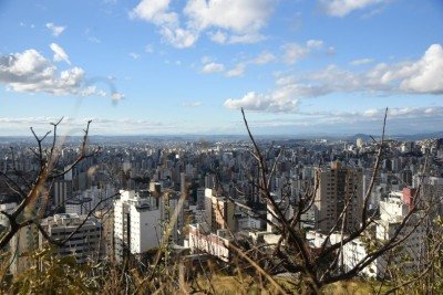 Julho terá temperaturas acima da média e risco de baixa umidade em Minas -  (crédito: Gladyston RodriguesGladyston Rodrigues)
