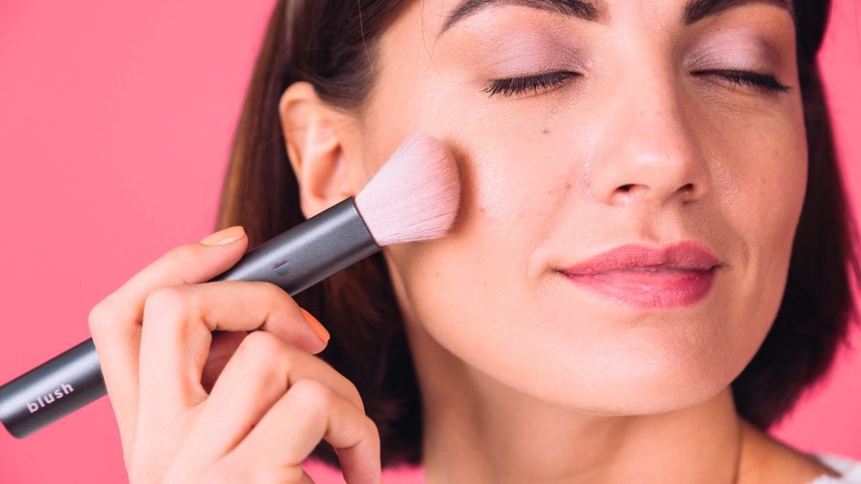 Transition blush: a técnica para um efeito corado natural e sem marcas