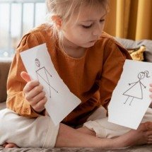 Separações expõem filhos a impactos emocionais silenciosos e duradouros - Magnific