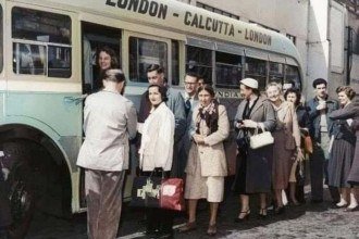A incrível história do ônibus que ligava Londres à Índia em uma viagem de 50 dias