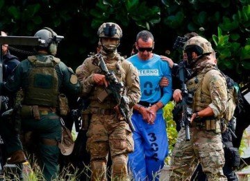 Para Peter Neumann, decisão americana de classificar facções como organizações terroristas revela um problema mais profundo do que a própria expansão do conceito de terrorismo -  (crédito: AFP via Getty Images)