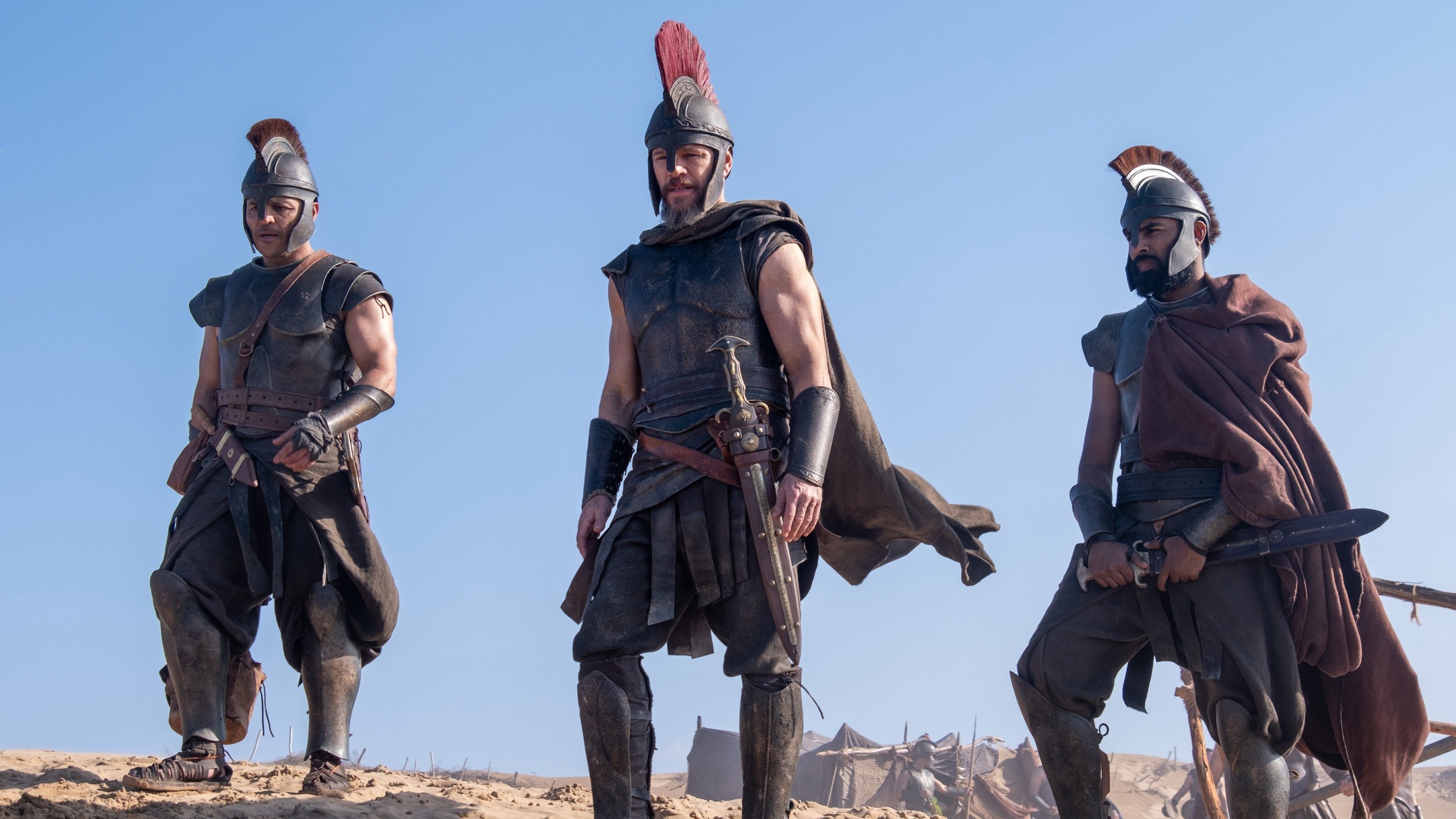 Matt Damon e outros atores em caracteriza&ccedil;&atilde;o de guerreiros para 'A Odisseia', filme que narra a jornada de Odisseu ap&oacute;s a Guerra de Troia. -  (crédito: Divulga&ccedil;&atilde;o)