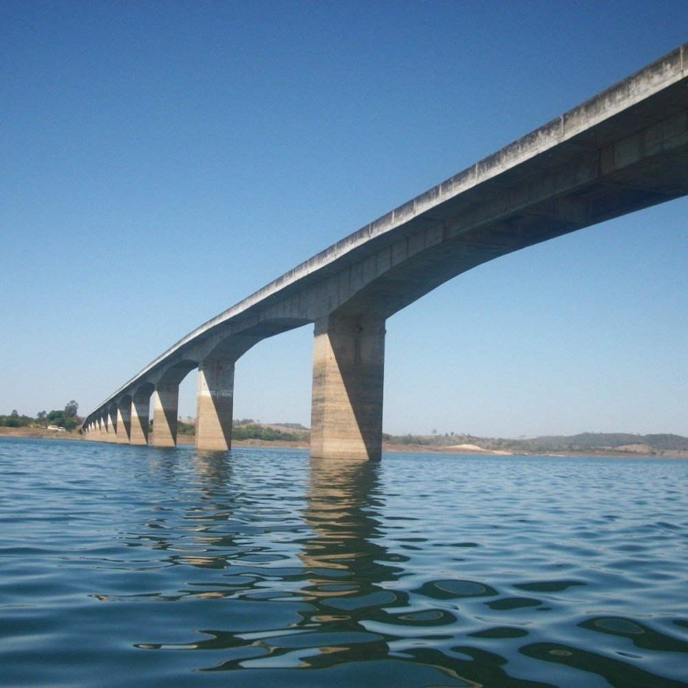 Obras em ponte na divisa entre Minas e Goiás causam interdição por um ano