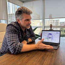 Incentivar aposta em IA para reposicionar marca no Brasil - DINO