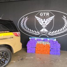 MG: seis pessoas são presas com centenas de tabletes de maconha escondidos - PMMG/Reprodução