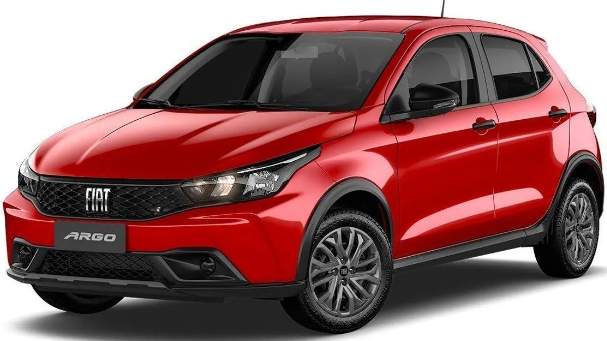 O Fiat Argo, destaque do mercado de hatches compactos, tem seu futuro analisado frente &agrave; concorr&ecirc;ncia e novos lan&ccedil;amentos. -  (crédito: Divulga&ccedil;&atilde;o)