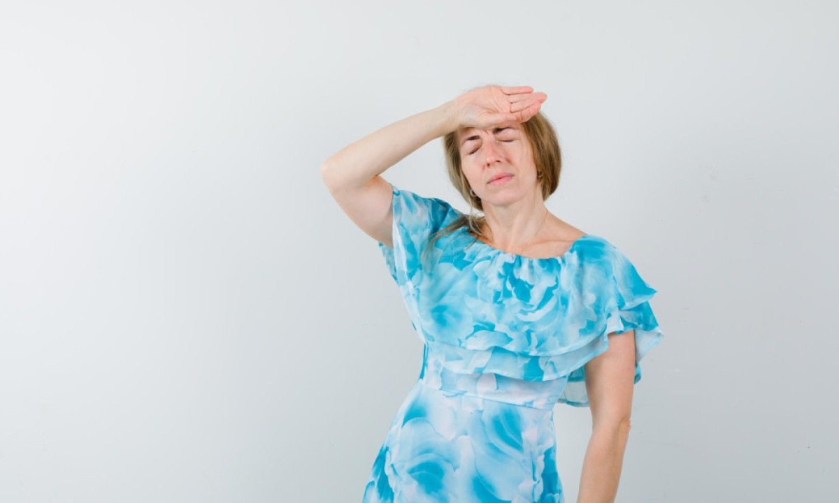 Fogachos da menopausa ganham tratamento não hormonal no Brasil
