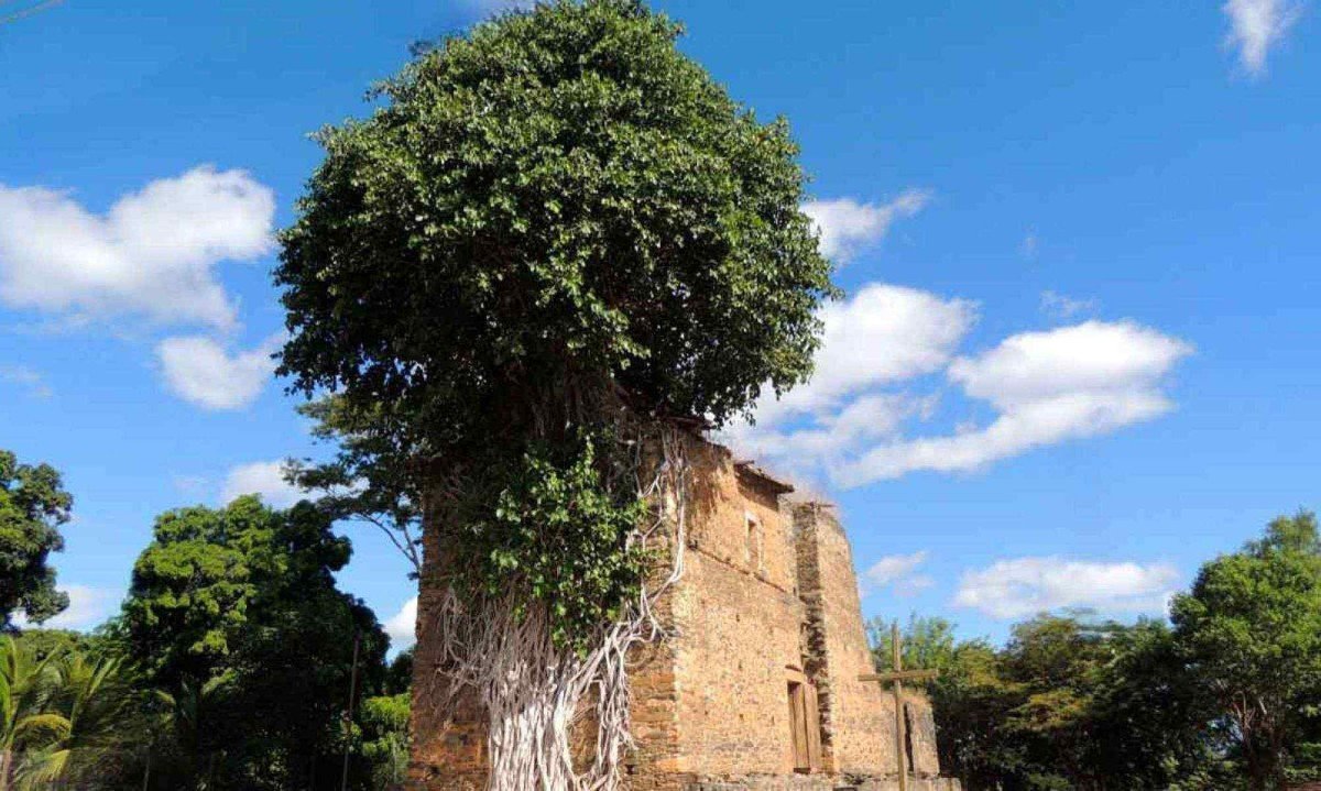 Igreja de pedra de Guaicu&iacute;