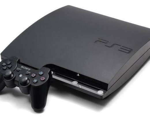 Com o PlayStation 3, lançado em 2006, a Sony voltou a apostar em uma nova mídia física.
